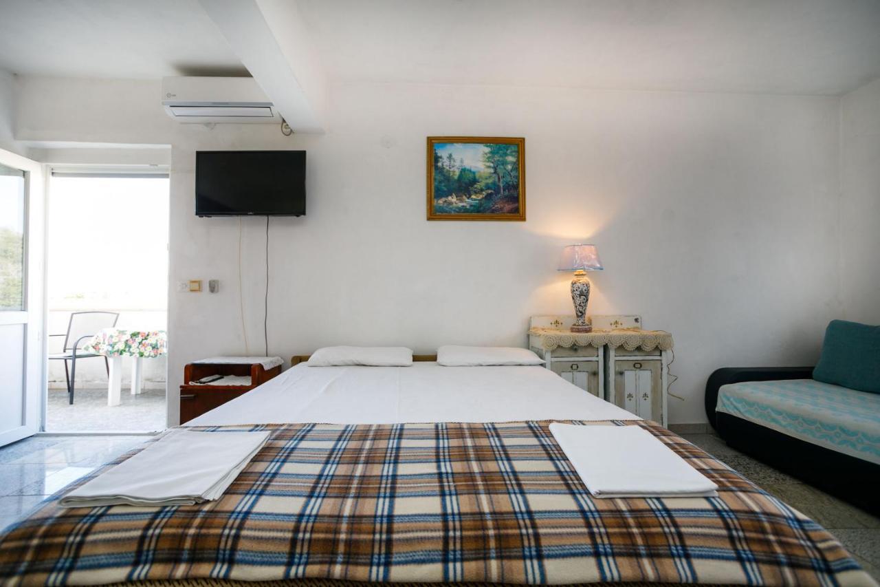 Apartament Marie i Nikola Krk Town Zewnętrze zdjęcie